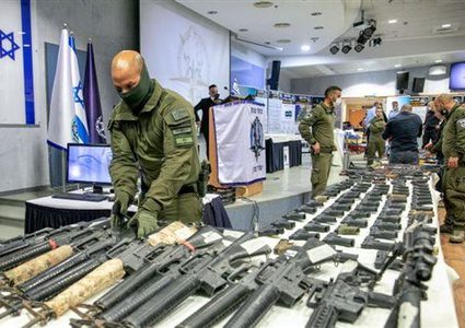 320 طائرة أمريكية نقلت أسلحة لإسرائيل