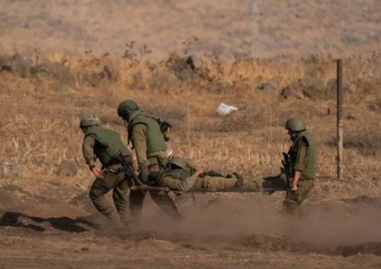 مقتل ضابطين وجندي في جيش الاحتلال جنوبي قطاع غزة