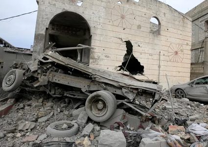 3 شهداء بينهم امرأة في غارة اسرائيلية على بنت جبيل جنوب لبنان