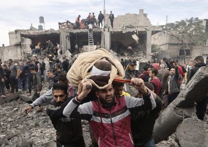 اليوم الـ82 من الحرب: قصف عنيف في مدينة غزة والاتصالات مقطوعة مجددا