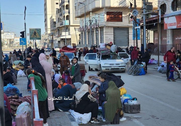 نزوح أعداد كبيرة من المواطنين بسبب القصف المتواصل على مناطق شرق قطاع غزة