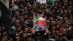 تشييع جثمان الشهيد محمد الجندي إلى مثواه الأخير في يطا