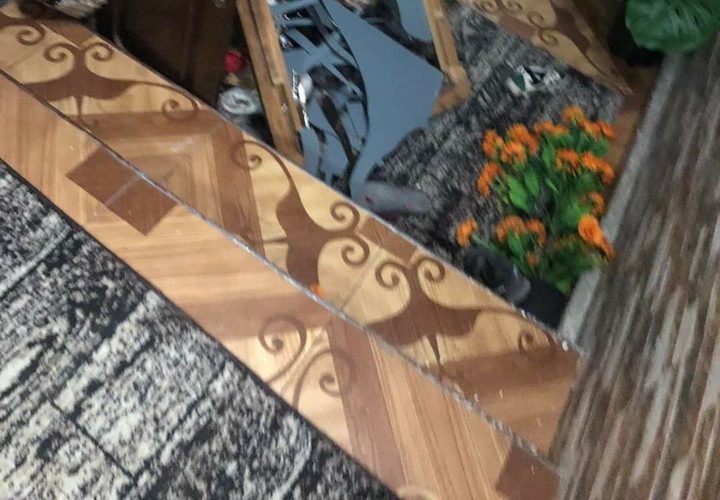 الاحتلال يعيث خرابًا بمنازل اقتحمها في مخيم الفوار جنوب الخليل