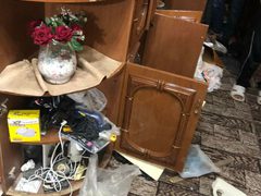 الاحتلال يعيث خرابًا بمنازل اقتحمها في مخيم الفوار جنوب الخليل