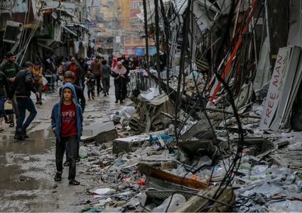 اعتقالات وإصابات بقصف مسيرة ودمار بمخيمي طولكرم ونور شمس