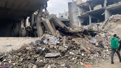 آثار الدمار الذي خلّفه عدوان الاحتلال المستمر على شارعي النزهة و القدس في جباليا