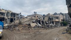 آثار الدمار الذي خلّفه عدوان الاحتلال المستمر على شارعي النزهة و القدس في جباليا البلد شمال القطاع