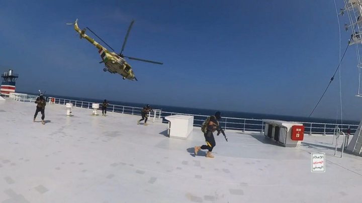 زعيم الحوثيين: الاعتداء على بحريتنا لن يمر دون عقاب