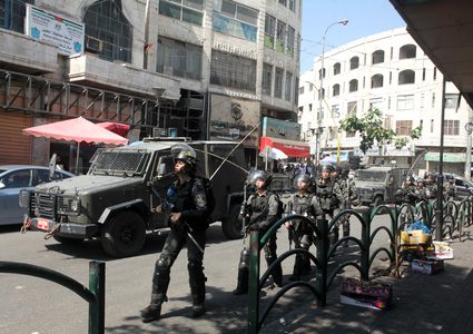 قوات الإحتلال تقتحم مدينة الخليل