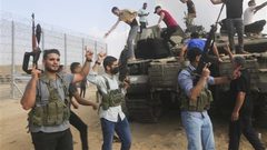 الجيش الاسرائيلي يعلن ارتفاع عدد أسراه في غزة