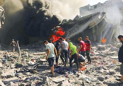 13 شهيدا في غارات إسرائيلية على جباليا وخان يونس