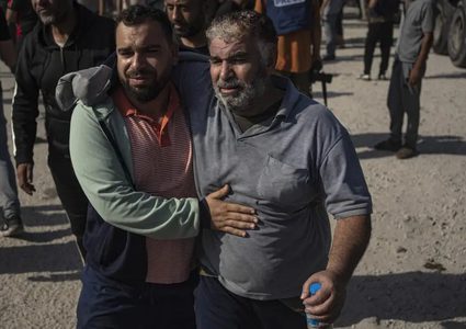 هيومن رايتس ووتش: الاحتلال اعتقال عمالا من غزة "بشكل سري" لأسابيع