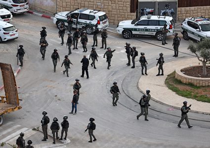 الاحتلال يقتحم جبل المكبر