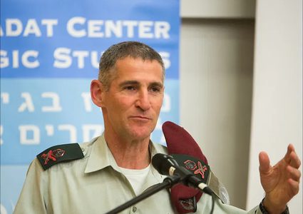 نائب رئيس الأركان الإسرائيلي السابق يدعو غانتس للاستقالة