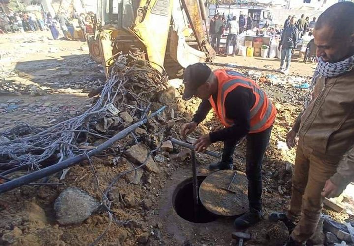 غزة: إزالة الركام والكشف عن محابس المياه في مناطق متفرقة من المدينة