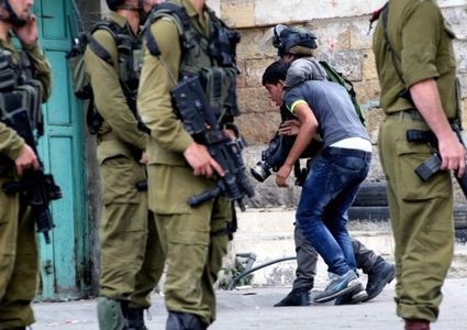 الاحتلال يعتدي على شاب قي نابلس