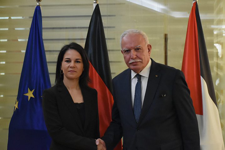 المالكي يطالب نظيرته الألمانية بالضغط لوقف العدوان على وتأمين دخول الاحتياجات