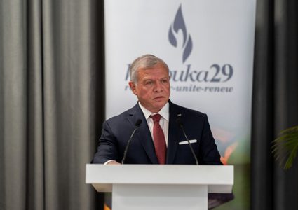 العاهل الأردني: أمامنا جيل كامل من الأيتام في غزة