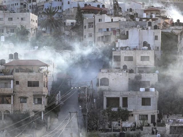 بعد اقتحامها.. اعتقالات ودمار كبير في البنية التحتية في جنين ومخيمها