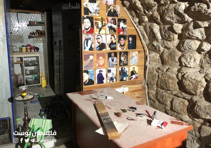 الدمار الذي خلفته قوات الاحتلال داخل مقهى بعد تفجيره في البلدة القديمة بنابلس