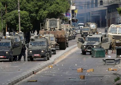 اعتقالات واستيلاء على مركبات خلال اقتحام الضفة