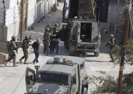 الاحتلال يعتقل 4 شبان من مخيمي عين السلطان وعقبة جبر بأريحا