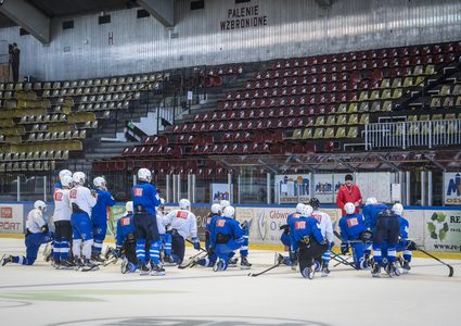 الاتحاد الدولي لهوكي الجليد يحظر إسرائيل من المنافسات العالمية