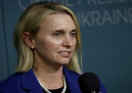 السفيرة الأمريكية لدى أوكرانيا: واشنطن تسعى لتوقيع "اتفاق ضمانات أمنية" مع كييف