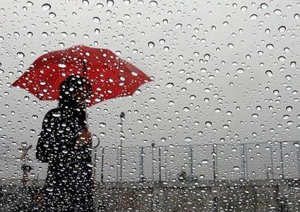 الطقس: أجواء باردة وماطرة