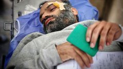 شاهد|معتقلون من غزة تعرضوا للتعذيب قبل إفراج الاحتلال عنهم عبر معبر كرم أبو سالم