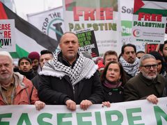 تظاهرة حاشدة في لندن تضامناً مع فلسطين