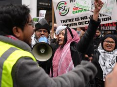 تظاهرة حاشدة في لندن تضامناً مع فلسطين