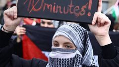 تظاهرة في العاصمة البولندية وارسو تضامنا مع غزة وتنديداً بجرائم الاحتلال