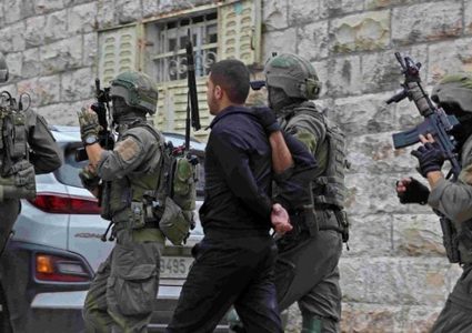 هيئة شؤون الأسرى: الاحتلال يعتقل 55 فلسطينيا في حملة واسعة ويقتحم جامعة النجاح