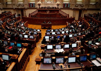 برلمان البرتغال يوصي الحكومة ببذل الخطوات المطلوبة للاعتراف بدولة فلسطين