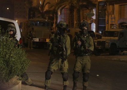 قوات الاحتلال تعتدي بالضرب على مواطن في بيتا جنوب نابلس