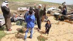 الاحتلال يهدم دفيئة زراعية في جيوس شرق قلقيلية