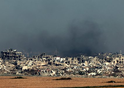شهداء وجرحى :الاحتلال يحاصر عددا مدارس الإيواء قي غزة
