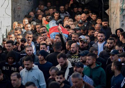 جانب من تشييع قمر مخيم نور شمس الـشهيد "محمد دواس"