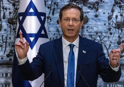 مجموعة قانونية بسويسرا: أفراد قدموا اتهامات ضد هرتسوغ