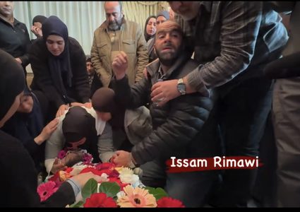 رام الله: جماهير غفيرة تشيع جثمان الشهيد الطفل توفيق عجاق في المزرعة الشرقية