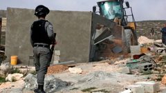الاحتلال يهدم منزلا في مسافر يطا جنوب الخليل