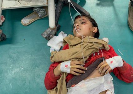 نقل 3 شهداء وإصابات إلى مستشفى أبو يوسف النجار في رفح جراء قصف الاحتلال منطقة المواصي غربي خانيونس