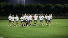 جانب من تدريب منتخب فلسطين قبيل مباراته الأخيرة في دوري المجموعات أمام هونغ كونغ