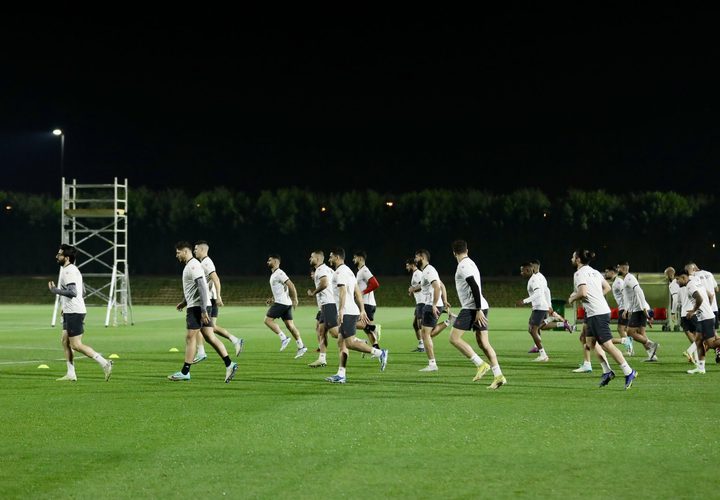 جانب من تدريب منتخب فلسطين قبيل مباراته الأخيرة في دوري المجموعات أمام هونغ كونغ، والتي أهلته إلى ثمن نهائي كأس آسيا لأول مرة في تاريخه.