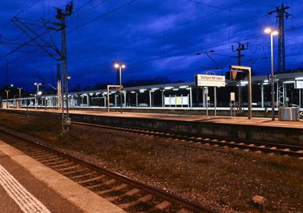 سائقو القطارات في ألمانيا بدأوا أطول إضراب يستمر حتى الاثنين