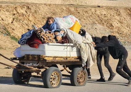 رحلة نزوح جديدة لأهالي غزة مم خانيونس باتجاه الجنوب