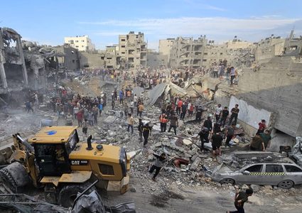 ثلاثة شهداء بينهم طفلان في قصف الاحتلال شمال خان يونس