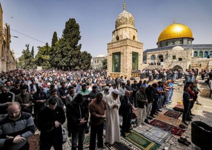 نشطاء يدعون للتوجه للمسجد الأقصى يومي الجمعة والسبت