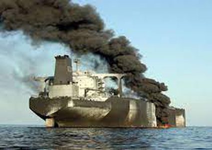 الحوثيون: استهدفنا سفينة بريطانية قبالة سواحل عدن بعدة صواريخ